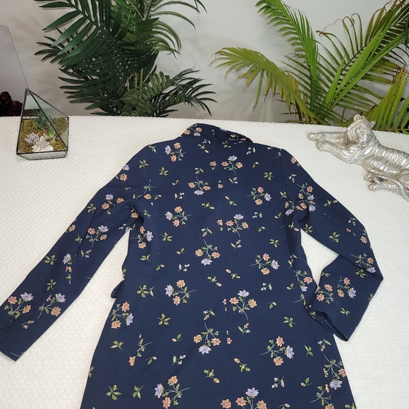 Blazer - Picture 3 of 5